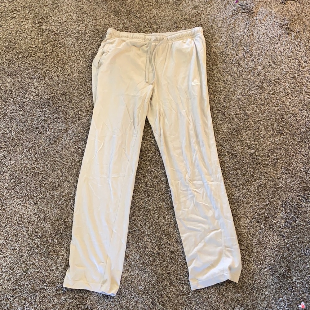 Nike lounge pants